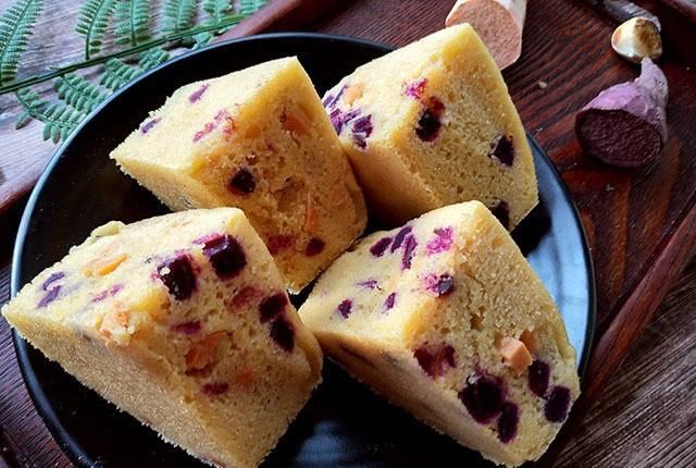  简单|儿子最喜欢这粗粮发糕，一搅一蒸，营养香甜，比馒头简单好吃