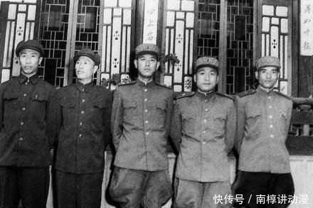 让贤|他是第二任志愿军总司令,主动让贤被彭总拒绝,后被免职蒙尘18年