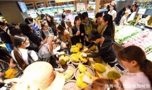 没人要|这水果在泰国没人要,在中国卖到几十块一斤,却被一抢而空!