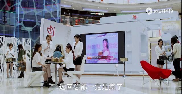  吴昕|吴昕到底有多忙？从《浪姐》到《向往的生活》，连衣服都来不及换