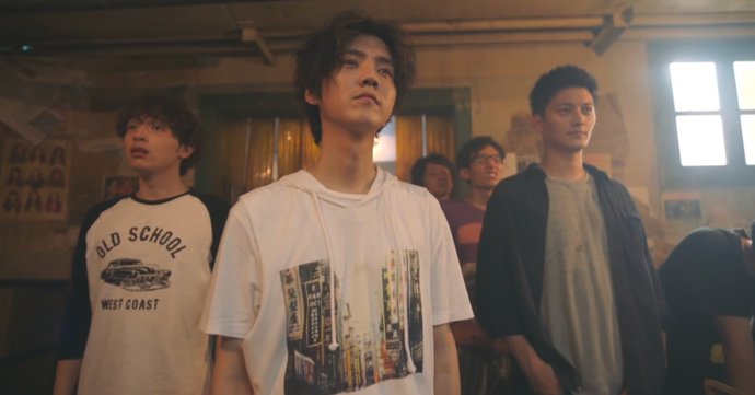  鹿晗|不精致的鹿晗、不顺从的吴磊，《穿越火线》是真香还是不过尔尔？