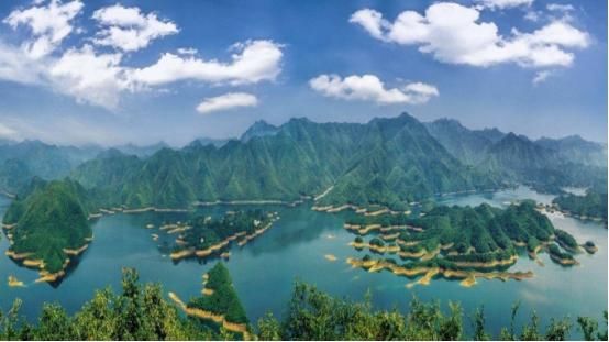  黄山|黄山旅行要去哪？该景区有超静谧的古村落，被誉为东方的日内瓦湖