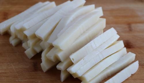  熬粥|夏天，小米别熬粥，学会秘制吃法，健胃消食又解暑，一天要吃2碗