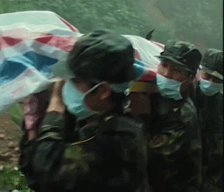  吴京|吴京0片酬参演，12年前关于108个生命的真实故事！影院复工第一天，我最期待它