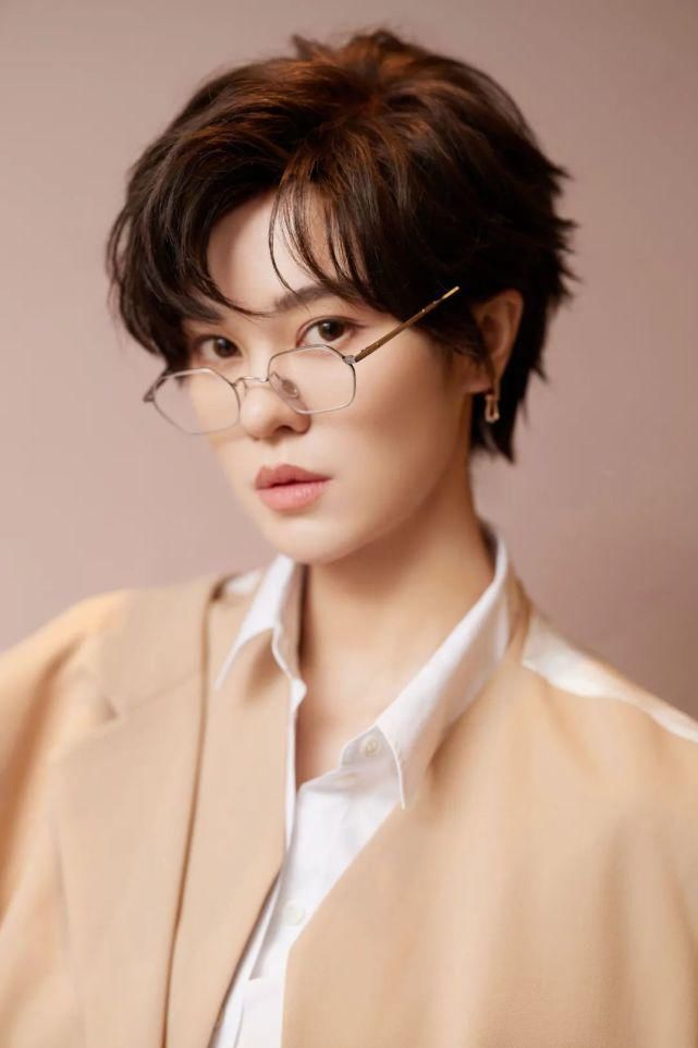 成都|郁可唯:我不想成为任何人,只做郁可唯