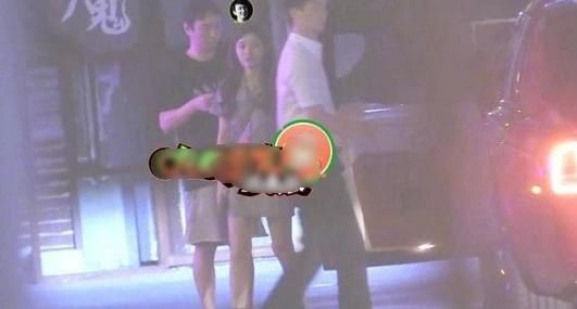  王思聪身边|王思聪换女友速度太快，携全新5名美女深夜出游，前女友怒怼网友