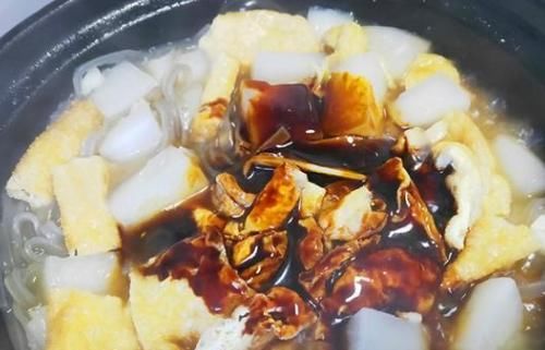  黑宿|萝卜和它炖，三天两头吃一回，收刮油脂排出黑宿便，蛇腰就有了！