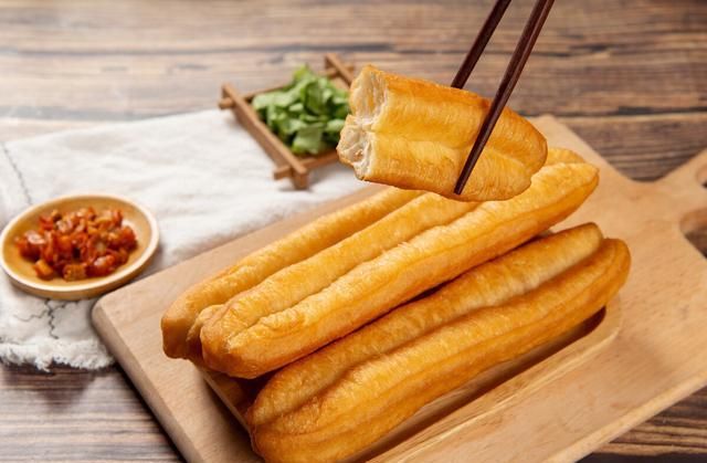  不用|每日食谱：再也不用担心买的油条不卫生了，以后想吃自己在家做