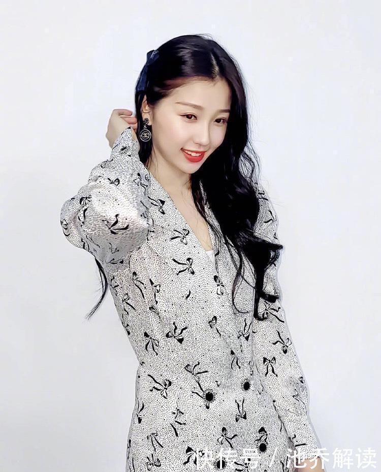 女团选秀节|央视也要选女团看到海报后,网友评论亮了