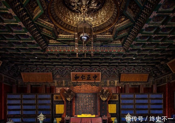 喜欢|古代皇帝喜欢的养心殿，为何常年会阴冷潮湿专家挖开地板才知晓