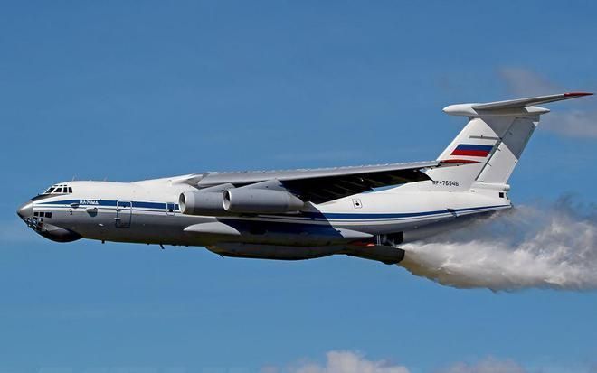 血亏？中国为何要买俄罗斯50年前的飞机？其实这次捡到大便宜了