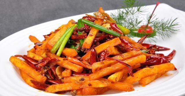  肥肠|蒜爆肉片、糖醋鱼块、干煸土豆、干煸牛肉、干煸肥肠的详细做法