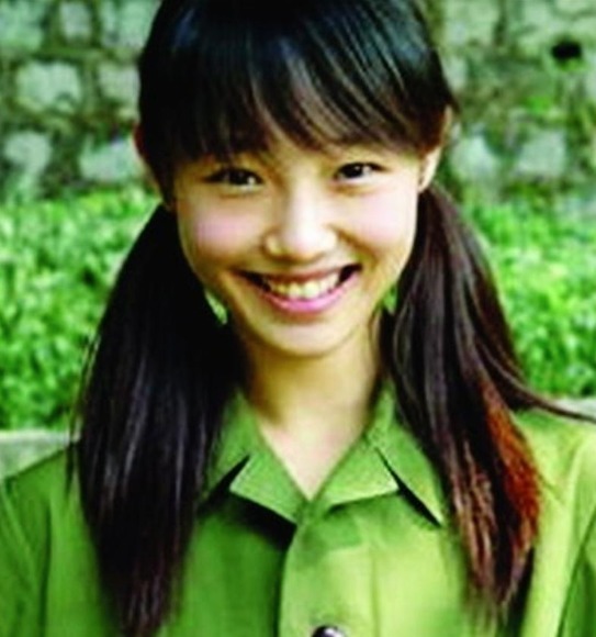 父亲|“一指禅女王”陨落记