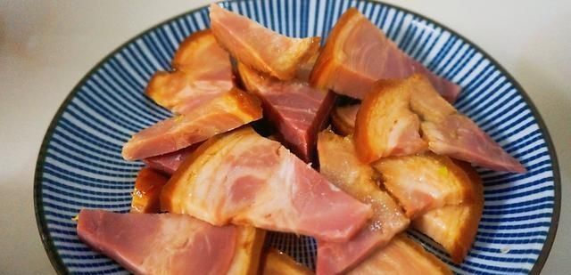 不多|一家三口的晚餐, 花钱不多吃得香, 有菜肉有营养, 孩子多吃一碗饭