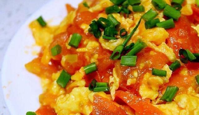 鸡蛋|西红柿炒蛋是先炒西红柿还是先炒蛋？都不对！这么做才最正确！