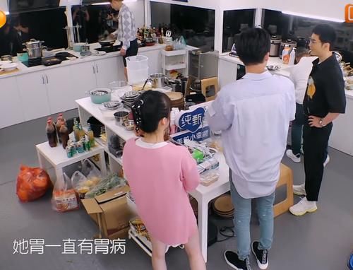  录制|赵丽颖突然缺席中餐厅录制，当知道真实原因后，原谅你的不告而别