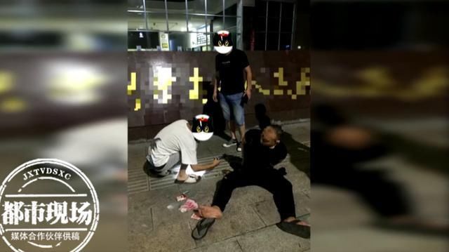  实拍|实拍！警察被拖行20多米仍然拼死抓人，现场一度非常惊险