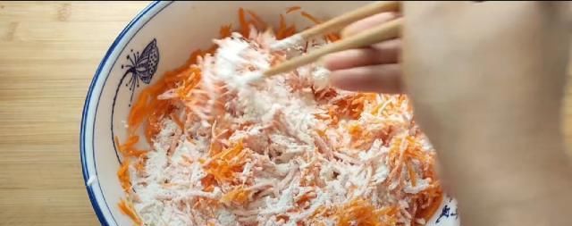  柔软|只需这两招, 保证你炸出的胡萝卜丸子外酥里软, 放凉了也柔软好吃