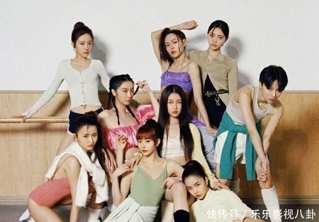 前九|青你2毕业照又来了!除了刘雨昕稳坐C位,其他前九的位置遭质疑