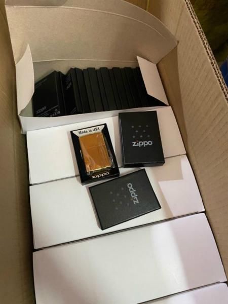  犯罪嫌疑人江某|宝山警方破获特大假冒注册商标案 查获冒牌打火机2万只涉案价值3000万