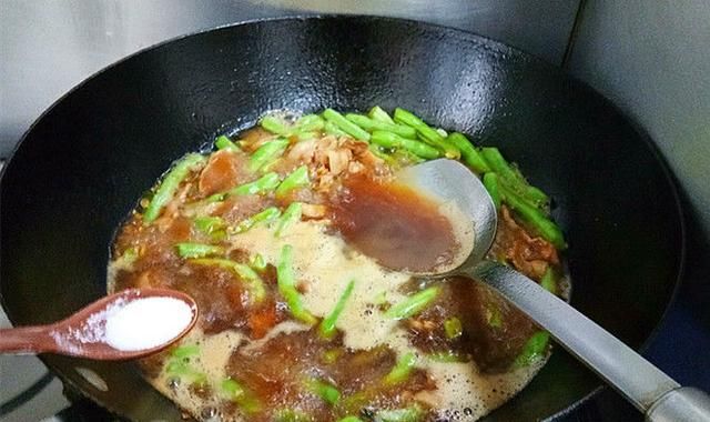  1茶匙|夏天，这面食我家隔三差五就吃，饭菜一锅出，喷香又入味