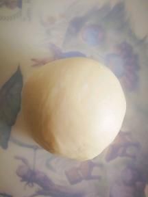  面包|松软香甜值得一试，炼乳椰蓉面包