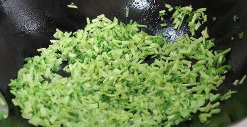  抗衰|秋天女性养生推荐多吃3种食物，排毒抗衰、延缓衰老，呵护子宫