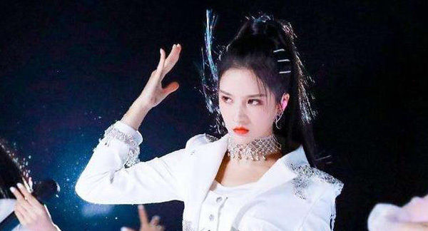  看重|陈卓璇带着“面具论”吸引铁粉，现在90后更看重自己的感受