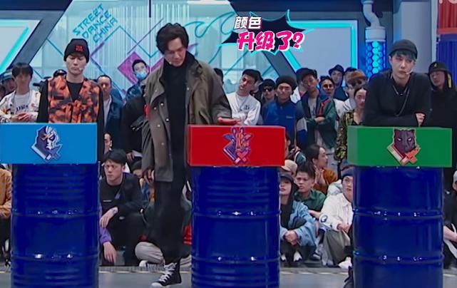  差距|《街舞3》导师身高引热议，钟汉良站中间，4人差距是认真的吗？