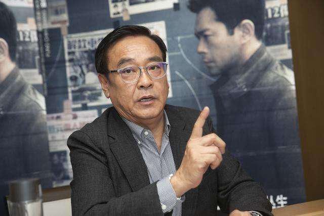  演员|演员请就位：尔冬升毫不留情，骂哭多位小演员，郭敬明捂耳耳不听