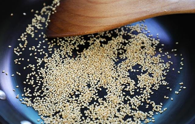  花生米|很少人听说过的甜点糖不甩，在广东特别有名，还代表爱情