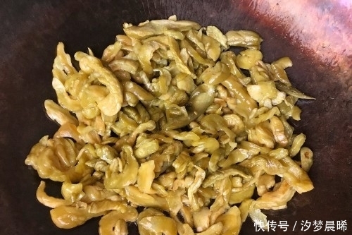 一缸|家家一缸的情景不在，90后以后的年轻人再也不吃不到，你吃过吗