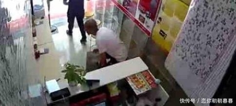 男子|一个男子输光钱财，半夜到彩票店刮光所有彩票，结局光彩