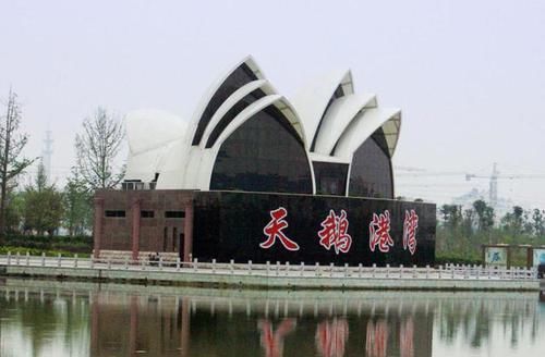 出炉|我国10大“丑陋”建筑，第一届榜单出炉，第四栋最“恐怖”