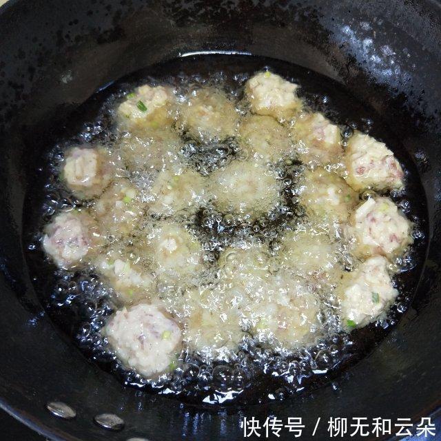 丸子|炸土豆丸子,一口一个,好吃到停不下来