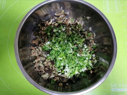  肉馅|入秋后就用它包饺子，给肉都不换，老公一顿能吃30个，太美味了