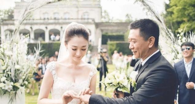  约定|约定你未娶我未嫁就在一起的明星，有一对已实现诺言，今生活幸福