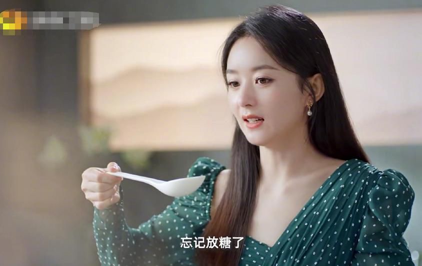  意外|《中餐厅》宣传片花絮，离开特效后的赵丽颖，意外暴露最真实演技