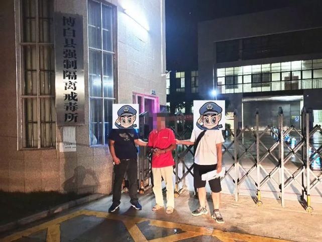 派出所|点赞！文地派出所连续两晚组织民警对文地的酒吧、宾馆、足浴等进行夜巡....