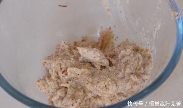 枣糕|秋季暖心糕点红糖枣糕,自己在家就能制作,软糯美味,幸福感倍增