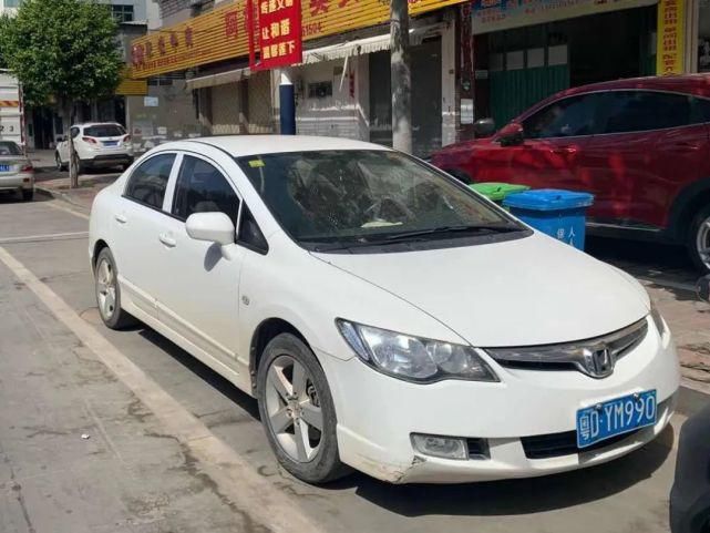 明明|曝光 | 澄海多位车主明明把车停在线内,却还是被抄牌!原来...