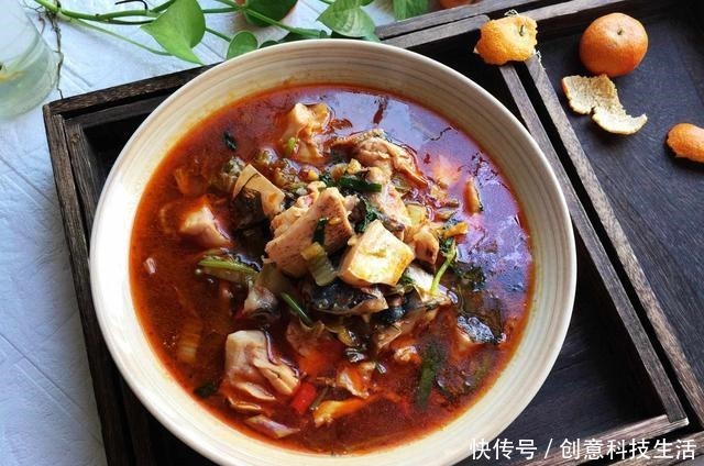 爷俩|宅家不能出门,给爷俩做了一道菜,上桌筷子打架,吃完还说不够