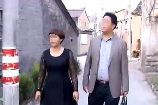  女子|20年前，男子拿了女子30块，如今要还一百万，男子：找她20年了