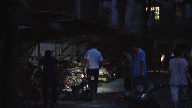 昨晚|警惕!昨晚南宁一小区电动车突然起火!数辆车被烧毁