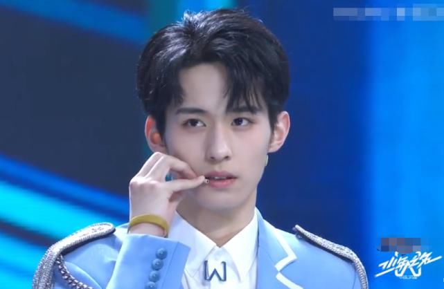 出道成功|《少年之名》成团排名泪点多,李希侃斩获第一不意外,林染太可惜