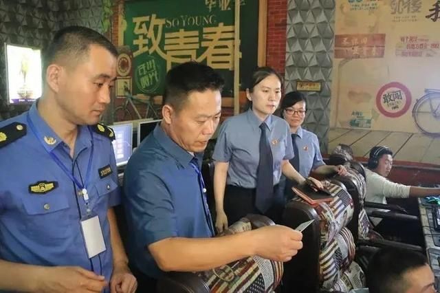 女网友|小伙网吧约会女网友被打伤，网吧监管不能“挂空挡”