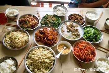  不用|这才是请人吃饭的最高待遇！不用去饭店，在家就搞定一桌下酒菜