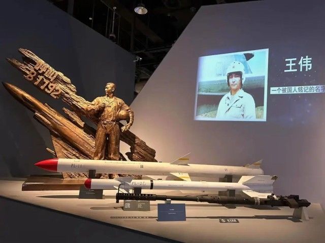 台湾青年在青岛参观海军博物馆后感慨：台军无力应对