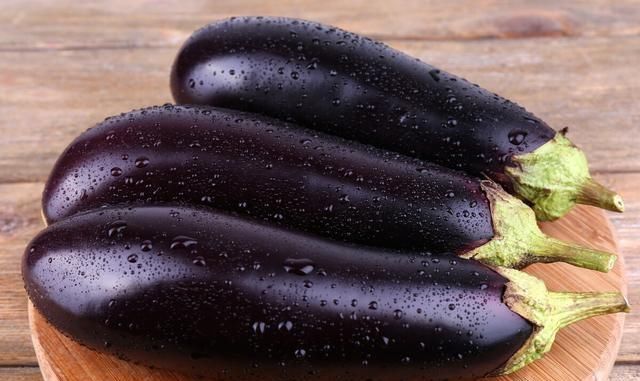 炖肉|这4种蔬菜晒干后,比新鲜的还好吃,冬天炖肉吃,味道太香了