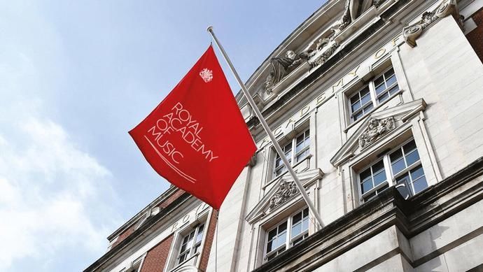  英国皇家|更前卫，更年轻！近两百年历史的英国皇家音乐学院启用新LOGO